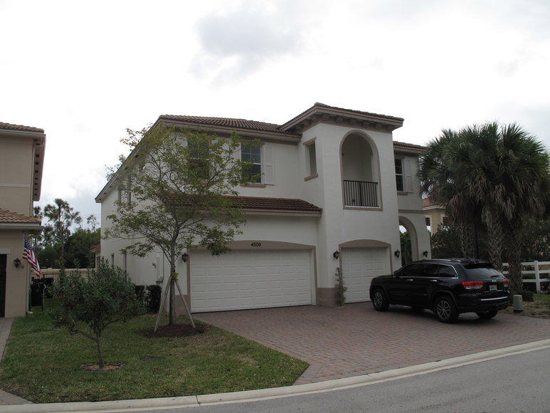 Home in Gated Community, Coconut Creek, FL