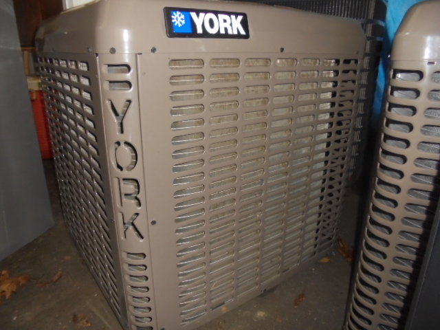 Image for HVAC EQ., HARLEY'S, VEHICLES & HOUSEHOLD AUCTION