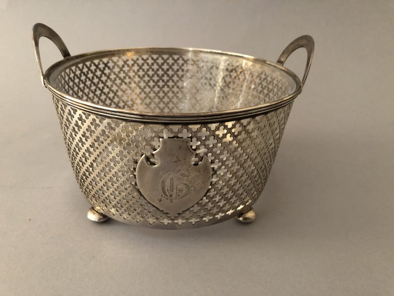 Image for U of R sale