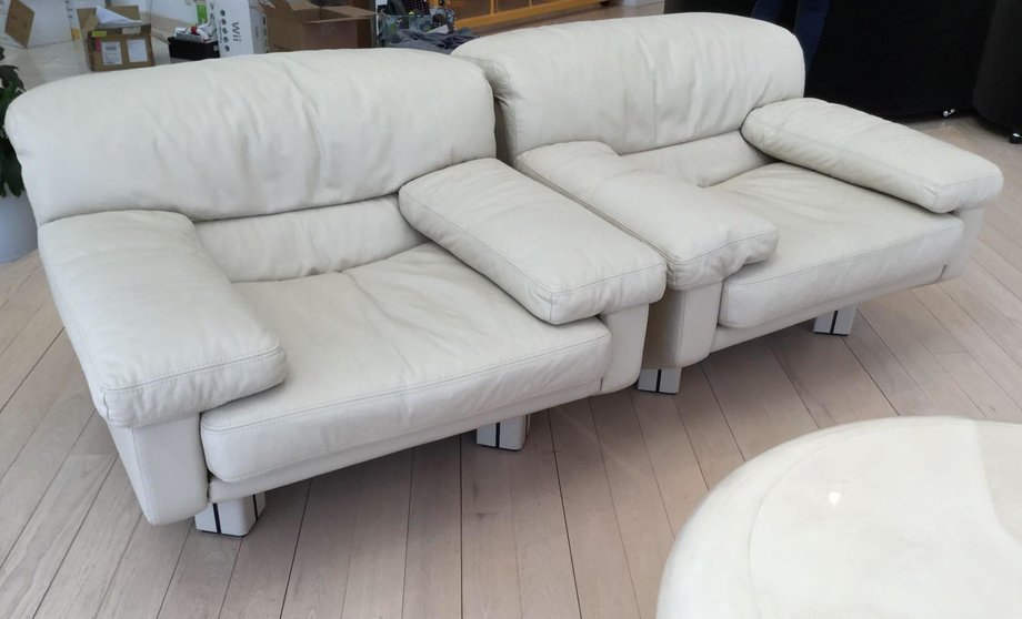 Image for Alderfer Online - Villanova, PA Part 1 Auction: 4-14-19 | Majestic Villanova Estate Features Quadrondo Dining Table by Erwin Nagel for Rosenthal, Designer Clothing, Chrome Bar Stools, Art Deco Dining Table, Enameled Painting, Decoratives & More!