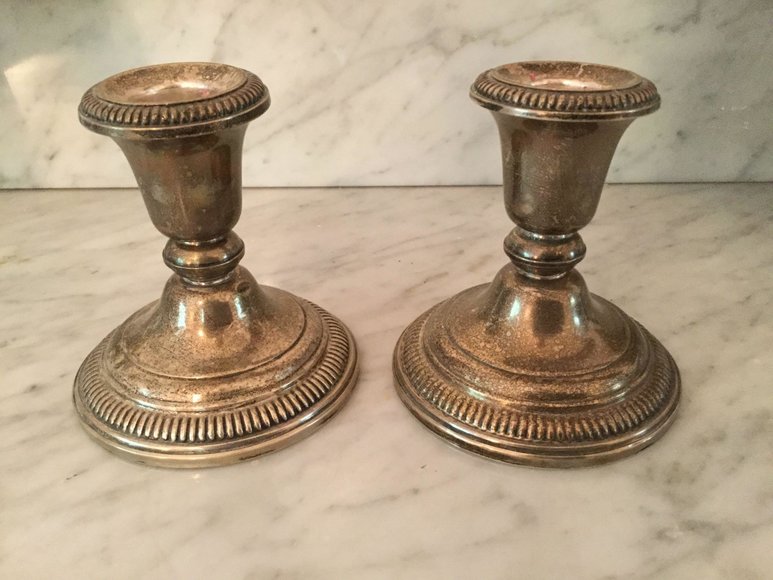 Image for Alderfer Online - Oreland, PA: 5-30-19 | Featuring Gone with the Wind Oil Lamp, Dough Box Table, Limoges & Noritake China, Sterling & More!