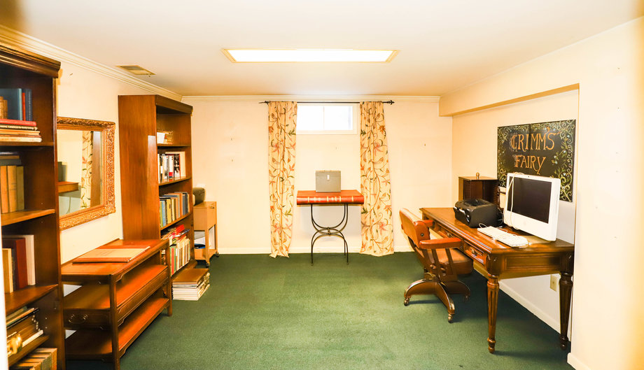 Image for Absolute Real Estate Auction in Douglass Hills