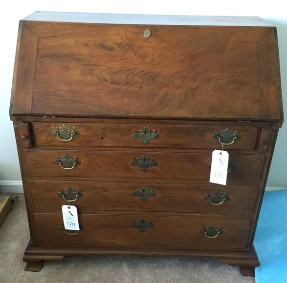 Image for Alderfer Online - Maple Glen, PA: 6-5-2019 | Featuring Slant Front Desk, Bassett Leather Sofa, Signed Oil Painting, Holiday Decorations, Kirman Throw Pillows & More!