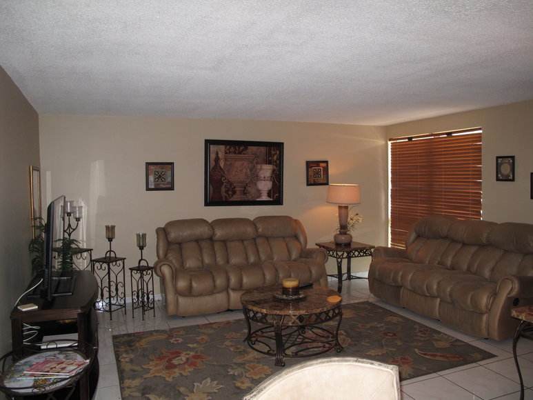 Image for US Bankruptcy Auction of Luxury Waterfront Condo in Hallandale Beach, FL