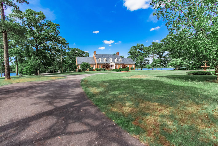 Image for Luxury Lakefront Home!