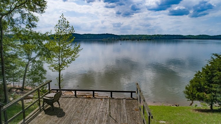 Image for 23 Whispering Winds AUCTION