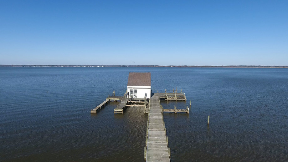 Image for 11 BR/12 BA Rappahannock River Front Mansion on 2.4 Acres on 