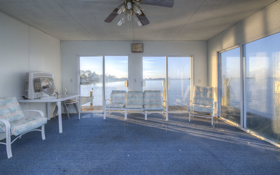 Image for 11 BR/12 BA Rappahannock River Front Mansion on 2.4 Acres on 