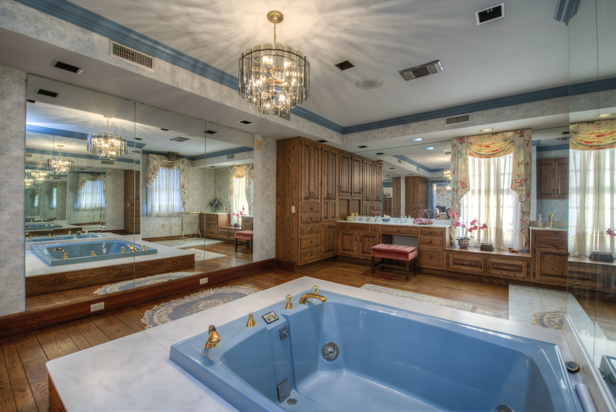 Image for 11 BR/12 BA Rappahannock River Front Mansion on 2.4 Acres on 