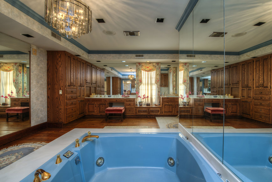 Image for 11 BR/12 BA Rappahannock River Front Mansion on 2.4 Acres on 