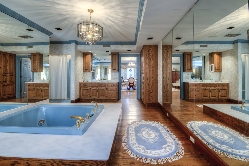 Image for 11 BR/12 BA Rappahannock River Front Mansion on 2.4 Acres on 