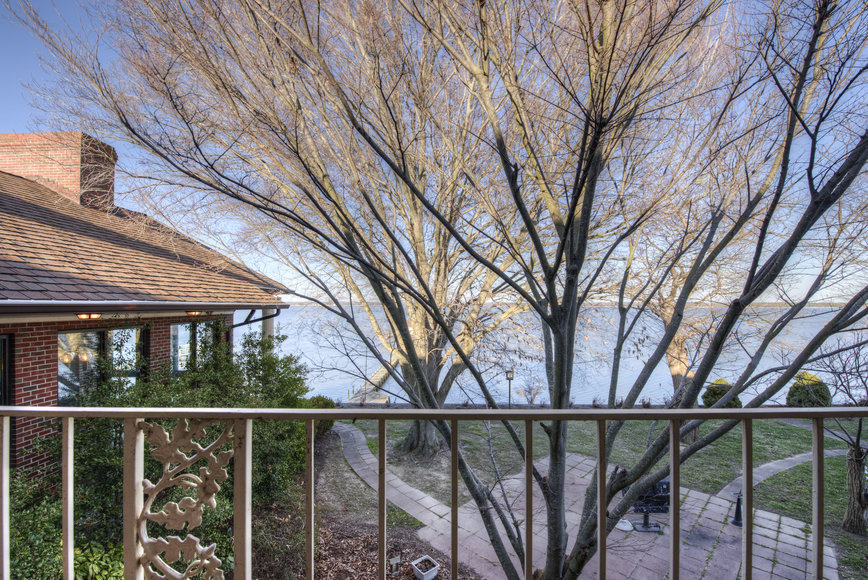 Image for 11 BR/12 BA Rappahannock River Front Mansion on 2.4 Acres on 