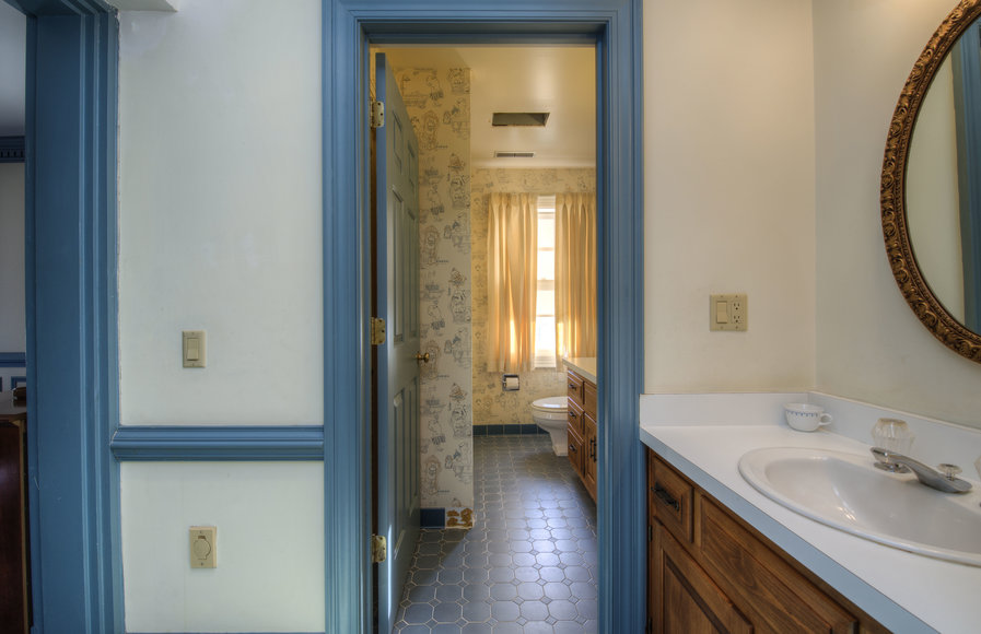 Image for 11 BR/12 BA Rappahannock River Front Mansion on 2.4 Acres on 