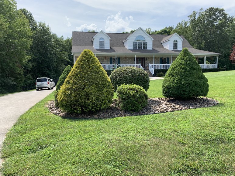 1177 Steeple Chase Drive, Evington