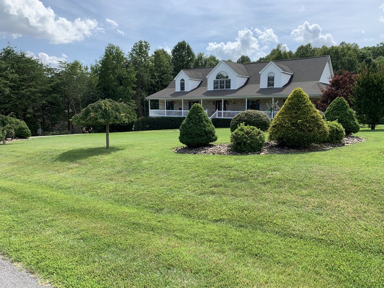 1177 Steeple Chase Drive, Evington