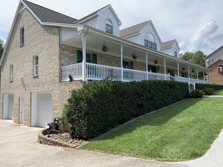 1177 Steeple Chase Drive, Evington