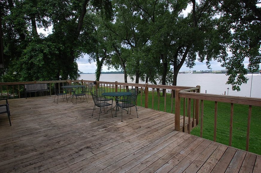 Absolute Online Only Auction Riverfront Home, Louisville, KY