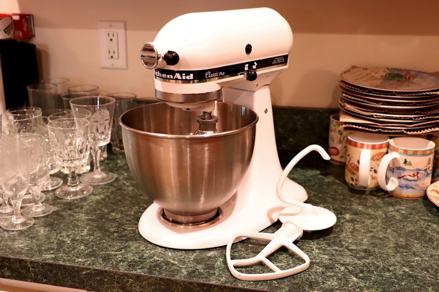 Image for Melba Peters Estate Auction