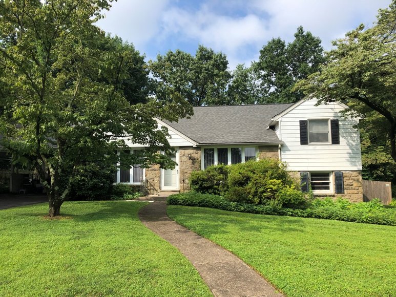 Image for Alderfer Online - Rydal (Jenkintown), PA: 7-18-19 | Featuring Furniture, Original Artwork & Sculptures, China & Glassware, Entertaining Items, Kitchen Appliances, Women's Clothing, Furs & Accessories, Art Studio Supplies & Much More