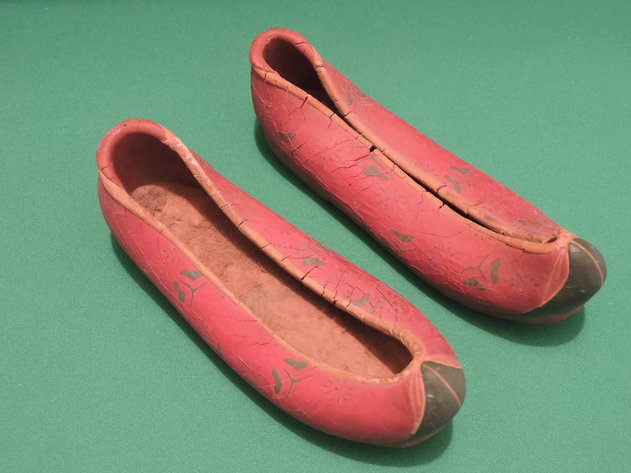 Image for Korean Shoes Arrived in Canada Post Korean War