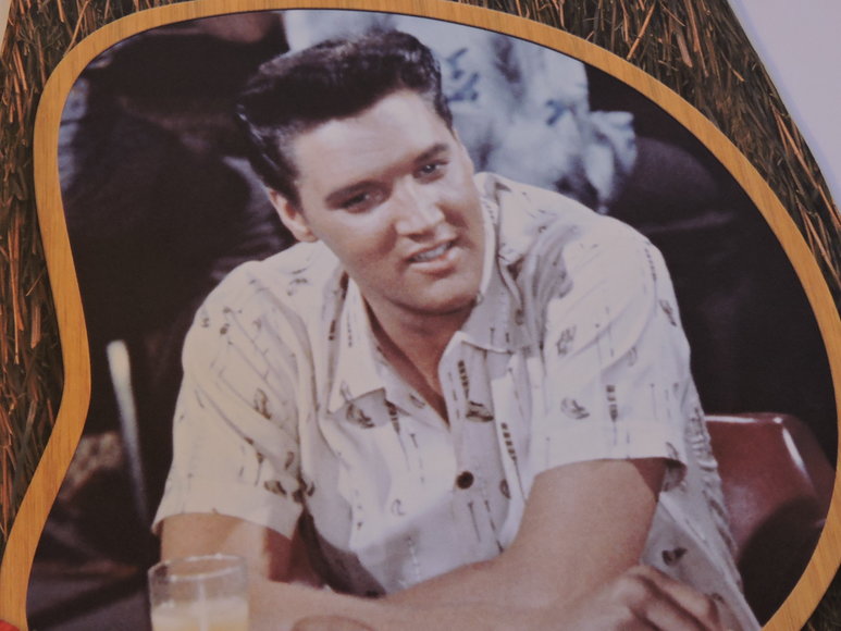 Image for Elvis Collectibles & Music