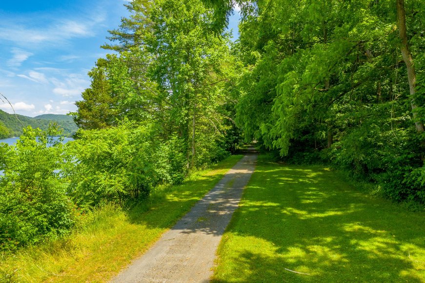 Image for 145 Acres Overlooking the New River: Draper, VA