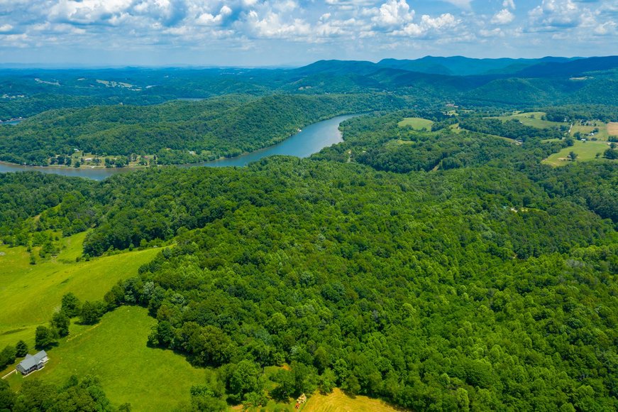 Image for 145 Acres Overlooking the New River: Draper, VA
