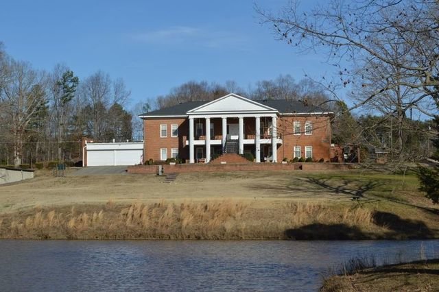 Image for Buildings & 5+ Acres