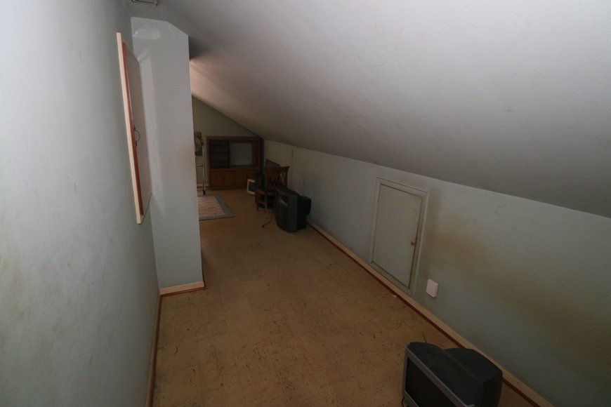 Image for MINIMUM BID AUCTION $59,000 - 3016 Maeterlinck Avenue