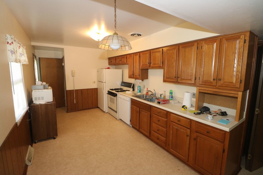 Image for MINIMUM BID AUCTION $59,000 - 3016 Maeterlinck Avenue