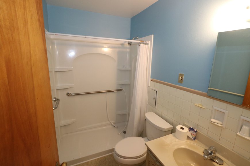 Image for MINIMUM BID AUCTION $59,000 - 3016 Maeterlinck Avenue