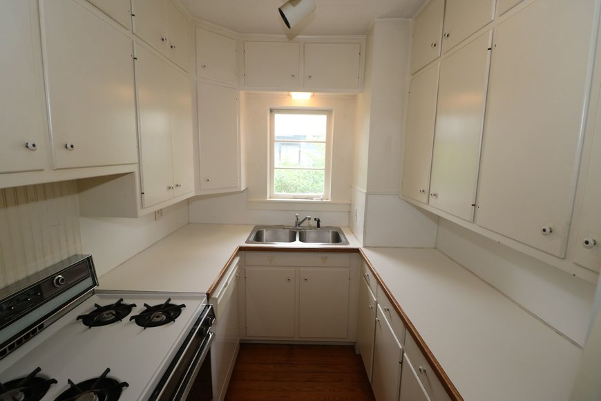 Image for MINIMUM BID AUCTION $50,000 - 221 S Enterprise Street