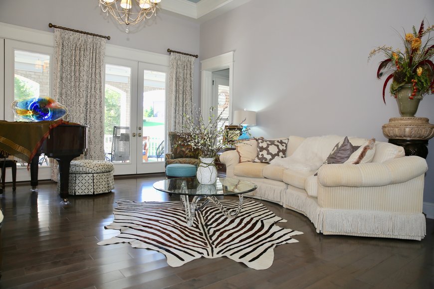 Image for Home Furnishings Auction Near Glenview