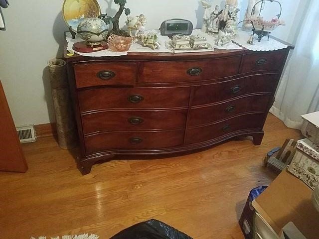 Image for Online Estate Auction of Shirley Grindstaff -- Over 60 Years of Collecting