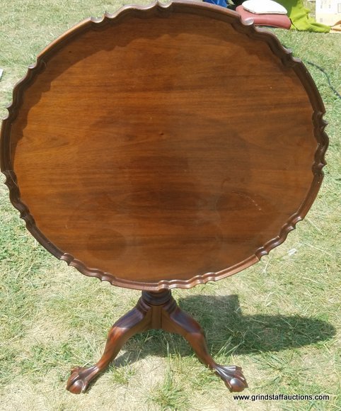 Image for July 4th Live Auction Selling from Rhoads Estate of Richmond VA