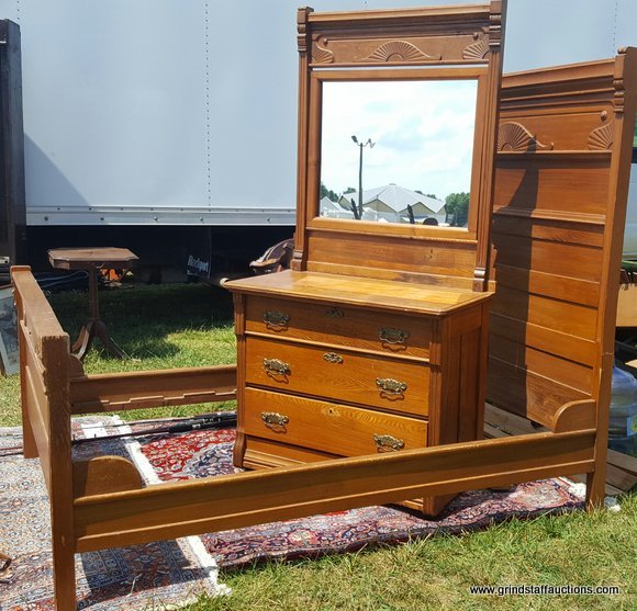 Image for July 4th Live Auction Selling from Rhoads Estate of Richmond VA