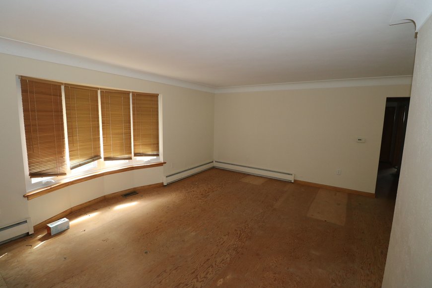 Image for MINIMUM BID AUCTION $70,000 - 1524 Eaton Drive