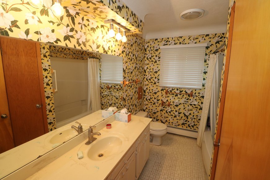 Image for MINIMUM BID AUCTION $70,000 - 1524 Eaton Drive