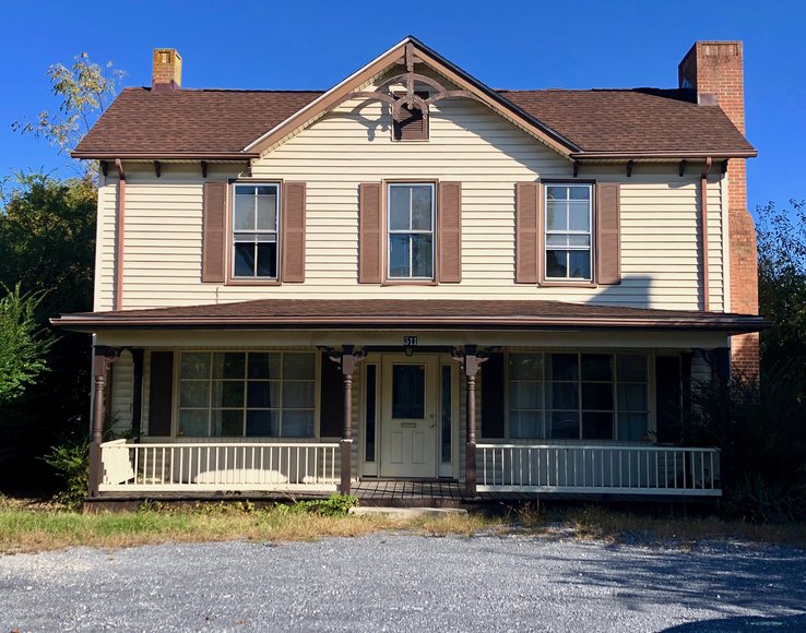 Image for 2 BR/1.5 BA Home on .39 +/- Acre Lot in the Town of Luray, VA--SELLS to the HIGHEST BIDDER via ONLINE ONLY BIDDING!!