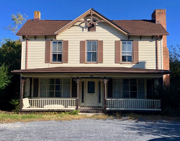 Image for 2 BR/1.5 BA Home on .39 +/- Acre Lot in the Town of Luray, VA--SELLS to the HIGHEST BIDDER via ONLINE ONLY BIDDING!!