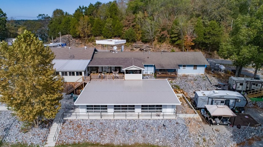 Image for Lake Barkley Marina Auction: Moon River