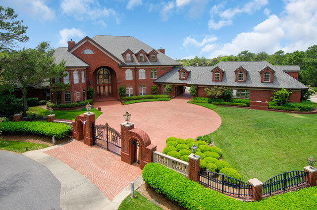 Image for Luxury Estate Auction in Prestigious Preserve on the Bay