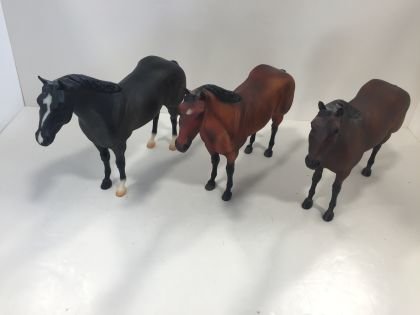 Image for `02 Subaru Forester, Furniture, collectibles, household-Finger Rd New South