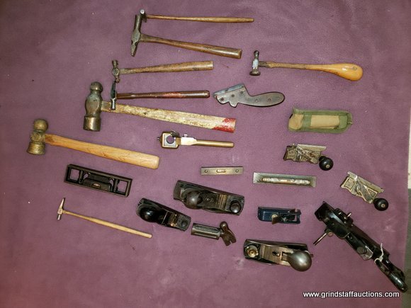 Image for Large Sportsman Auction