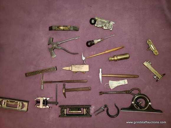 Image for Large Sportsman Auction