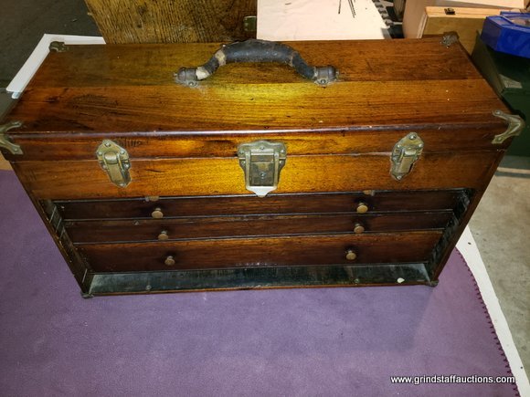 Image for Large Sportsman Auction