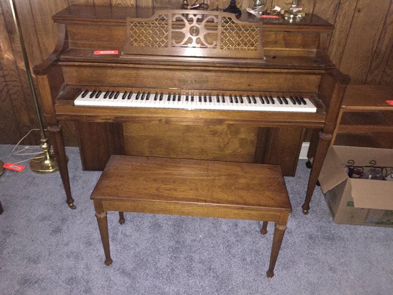 Image for Furniture, Collectibles, Household-2342 Libal St