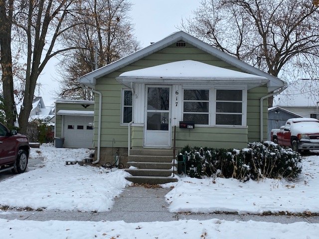 Image for MINIMUM BID AUCTION $25,000 - 617 Addison Street