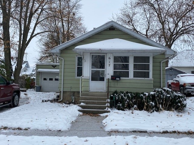 Image for MINIMUM BID AUCTION $25,000 - 617 Addison Street