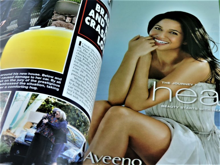 Image for HELLO CANADA WEEKLY - THE QUEEN CELEBRATES HER DECADES ON THE THRONE